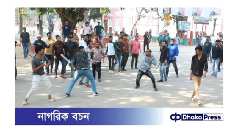 ছাত্রলীগের দখলে টিএসসি