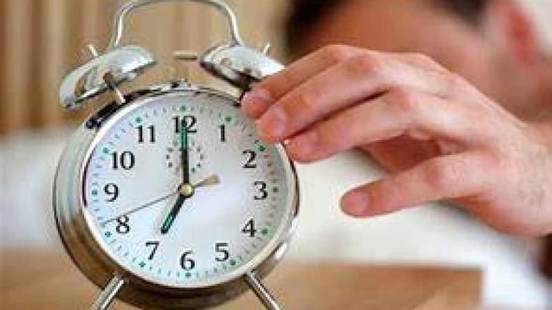 সকালে জোর করে ঘুম ভাঙার অভ্যাসে হতে পারে ক্ষতি