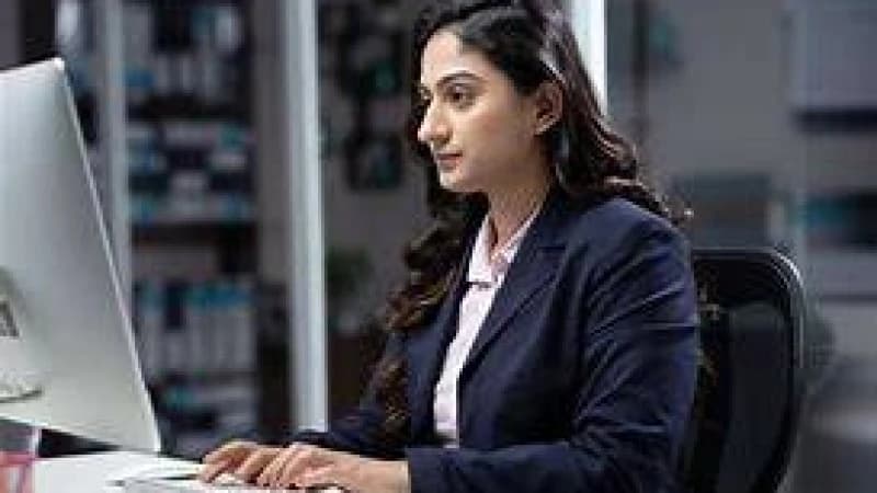 অক্সফামে চাকরির সুযোগ, বেতন বছরে প্রায় ৯ লাখ