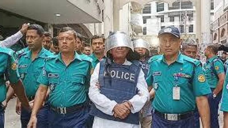 আরও এক হত্যা মামলায় গ্রেপ্তার দেখানো হলো সাবেক বিচারপতি মানিককে
