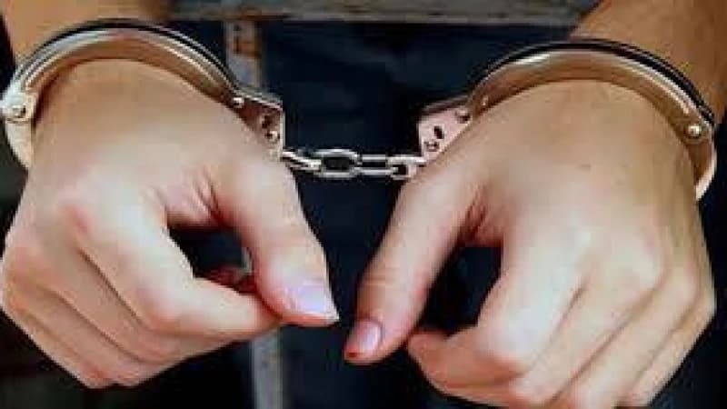 গোপালগঞ্জে মদ বিক্রয়ের অভিযোগে দুই যুবক গ্রেপ্তার