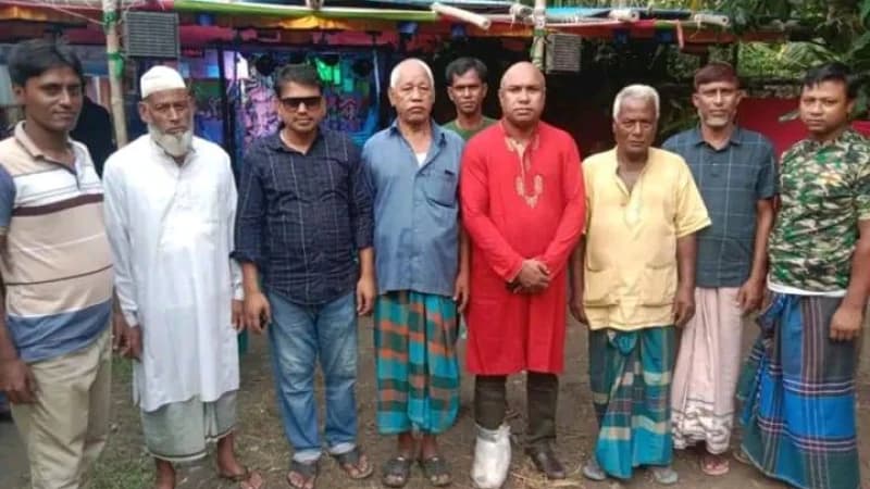 প্রতি বছরের ন্যায় এবারো।রহিম বাদশার।দুর্গাপূজার উপহার সামগ্রী বিতরণ। 