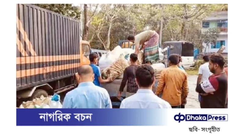 ঝালকাঠিতে আড়াই লাখ টাকার নিষিদ্ধ পলিথিন জব্দ ঝালকাঠিতে আড়াই লাখ টাকার নিষিদ্ধ পলিথিন জব্দ