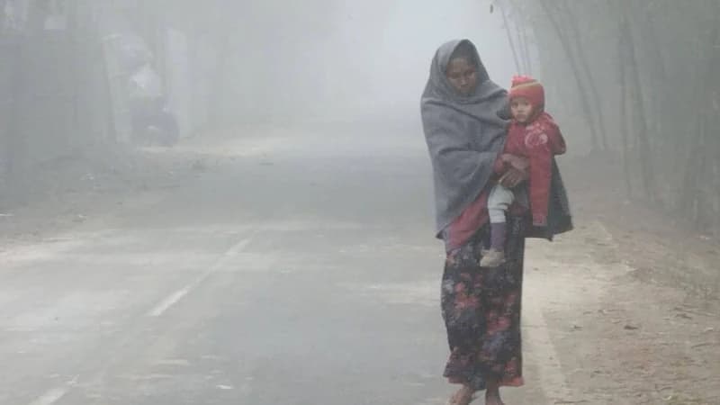 পৌষে কাঁপছে কুড়িগ্রামের অসহায় শীতার্তরা, তাপমাত্রা ১০:০২ ডিগ্রি 