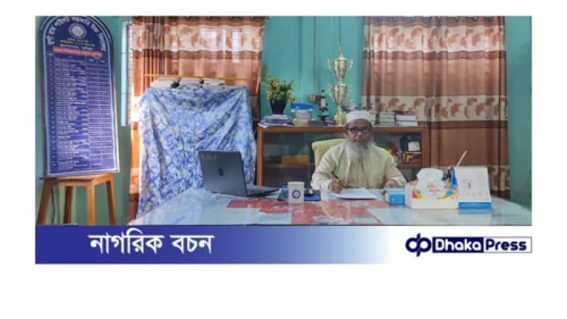 কিংবদন্তির অবসরে মলিন স্কুল আঙ্গিনা