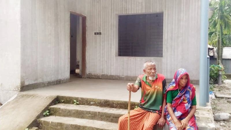 আড়াই বছরেও শেষ হয়নি বীর নিবাসের কাজ, ঠিকাদার পলাতক 
