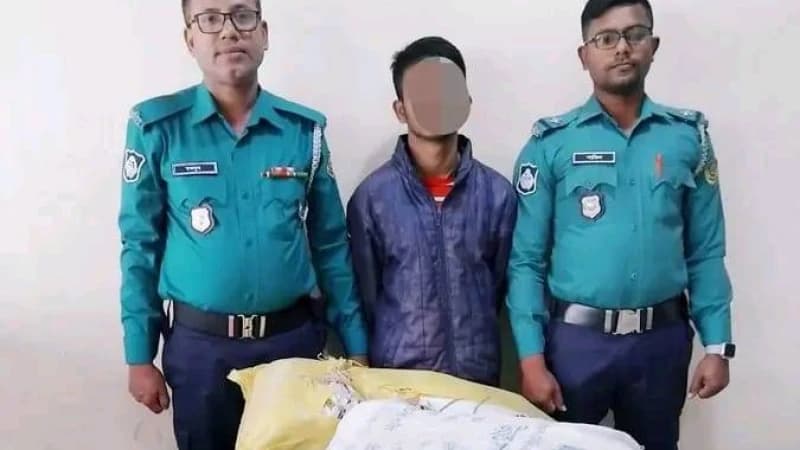 বিজ্ঞ মহানগর পিপি অফিসের বারান্দা থেকে হারিয়ে যাওয়া ০৯ বস্তা অর্থাৎ ১৯১১টি কেস ডকেট (ডিসি) উদ্ধার ও ০১ জন ব্যক্তি গ্রেফতার।