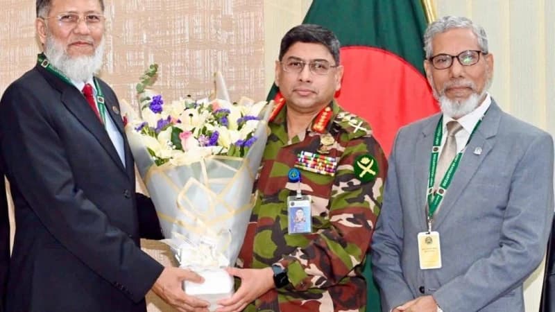 সেনাপ্রধানের সাথে সাক্ষাৎ করলেন রিটায়ার্ড আর্মড ফোর্সেস অফিসার্স ওয়েলফেয়ার অ্যাসোসিয়েশন (রাওয়া) এর নবনির্বাচিত কমিটির সদস্যগণ