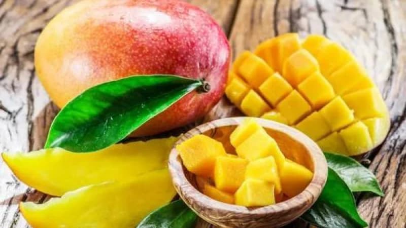 আমে দিয়ে রূপচর্চা
