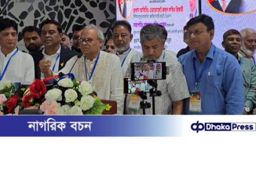 রিজভীর মন্তব্য: “জামায়াত এখন ঘোলা পানিতে মাছ শিকার...