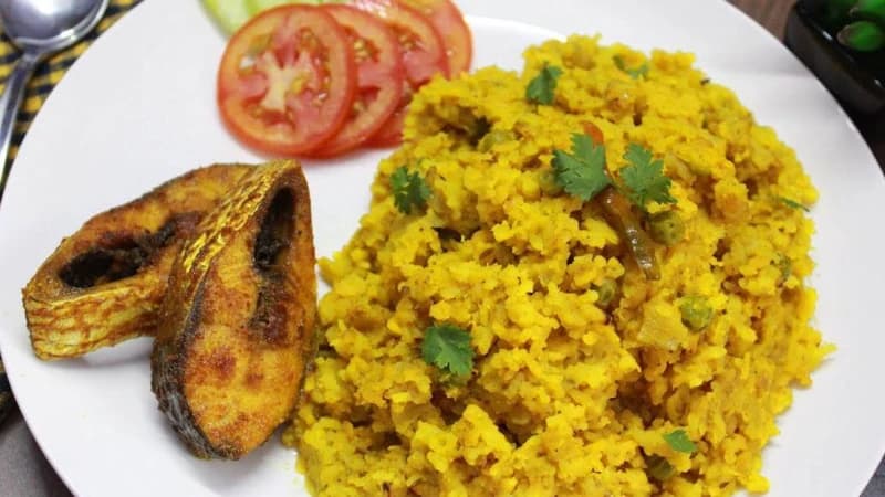 বৃষ্টির সঙ্গে ইলিশ-খিচুড়ির সম্পর্ক