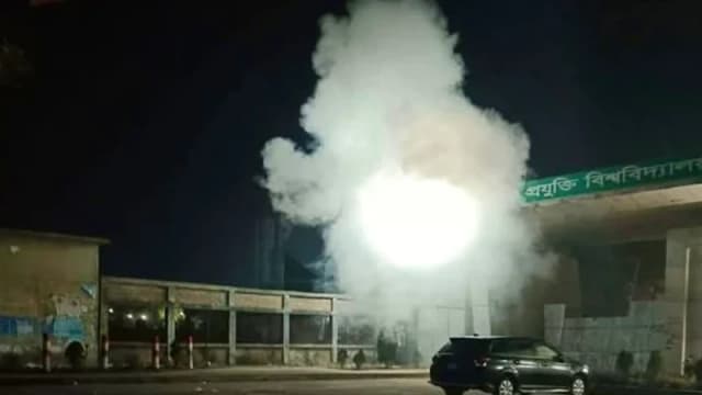 গোপালগঞ্জ বিজ্ঞান ও প্রযুক্তি বিশ্ববিদ্যালয়ের গেটে ককটেল বিস্ফোরণ, আতঙ্ক