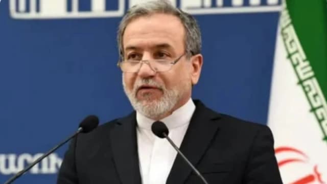 মার্কিন হামলার হুমকিতে ইরানের কঠ...