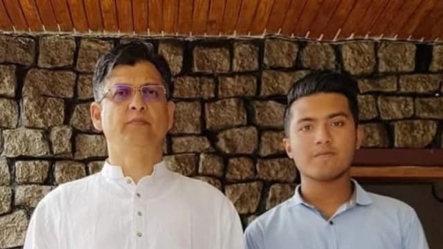 বিনা মামলায় ঈদগড় ইউনিয়ন ছাত্রদল সভাপতিকে গ্রেফতারে...