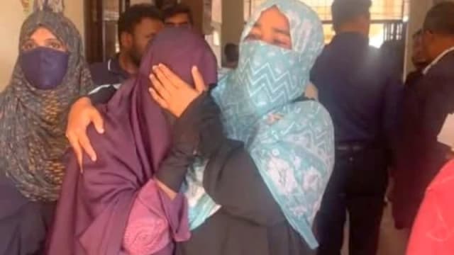 জামায়াতের মিছিলে বিএনপি নেতাকর্মীদের হামলার অভিযোগ...