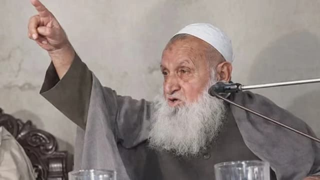 হেফাজত আমিরকে শপথ অনুষ্ঠানে আমন্ত্রণ জানালেন তারেক...