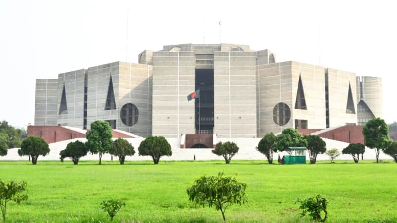 মন্ত্রিসভায় যাচ্ছেন যারা