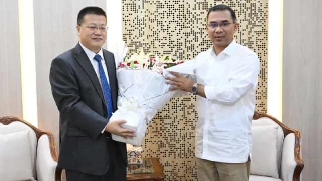 প্রধানমন্ত্রীর সঙ্গে চীনের রাষ্ট্রদূতের সৌজন্য সাক্ষাৎ