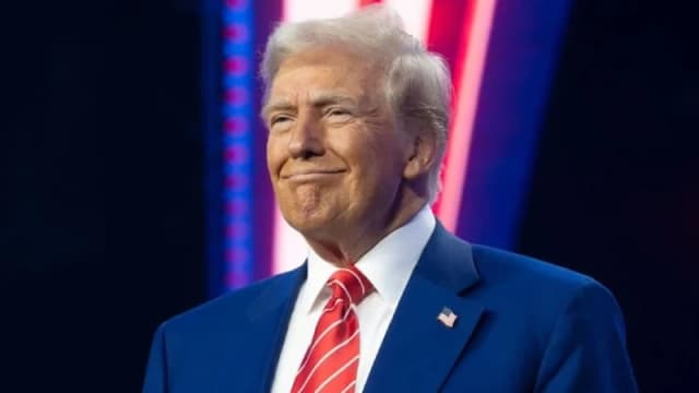 ট্রাম্পের যুদ্ধক্ষমতা সীমিত করার...