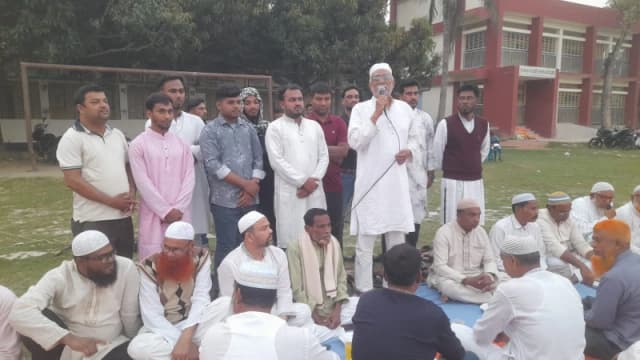 চারঘাটে মরহুম আব্দুস সালামের স্মরণে বিএনপির ইফতার...