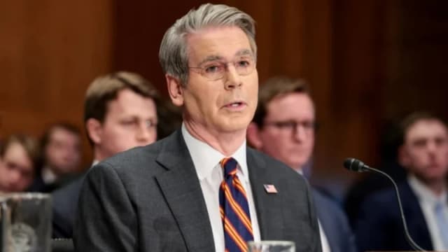 ইরানে আজ রাতেই ‘এযাবৎকালের বৃহত্তম বোমাবর্ষণ’ চালানোর ঘোষণা যুক্তরাষ্ট্রের