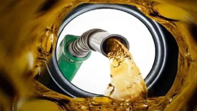 আজ ভারত থেকে দেশে আসছে ৫ হাজার মেট্রিক টন ডিজেল