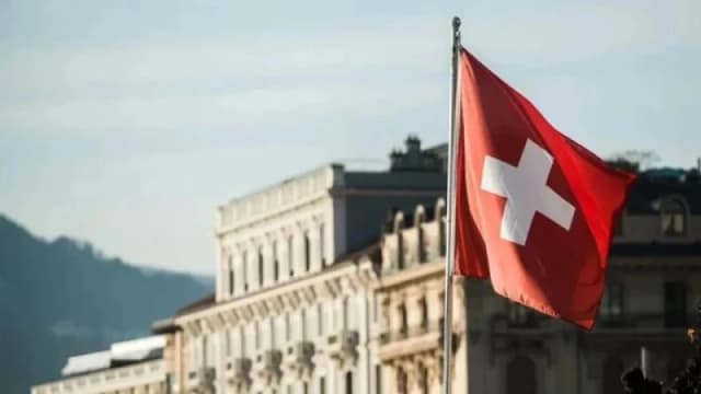 ইরানে দূতাবাস বন্ধ করল সুইজারল্য...