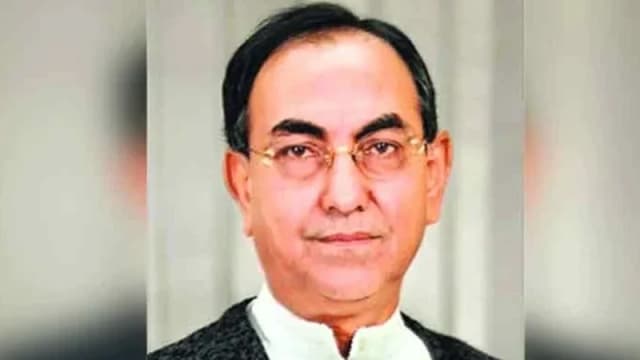 মির্জা আব্বাসকে নেওয়া হলো সিঙ্গাপুর, শারীরিক অবস্থা স্থিতিশীল