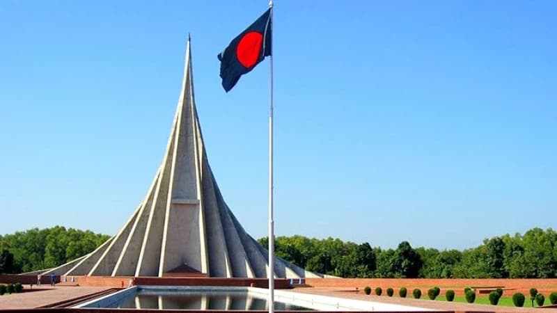 যথাযোগ্য মর্যাদায় পালিত হচ্ছে মহান স্বাধীনতা ও জাতীয় দিবস