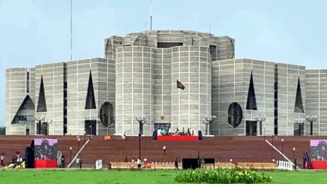 ১৩ দিন বিরতির পর সংসদ অধিবেশন শুরু, আলোচনায় রাষ্ট্রপতির ভাষণ