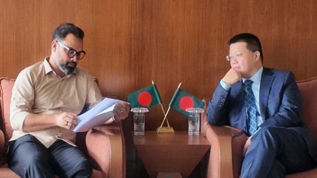 যুব ও ক্রীড়া প্রতিমন্ত্রীর সঙ্গে চীনের রাষ্ট্রদূতের সাক্...