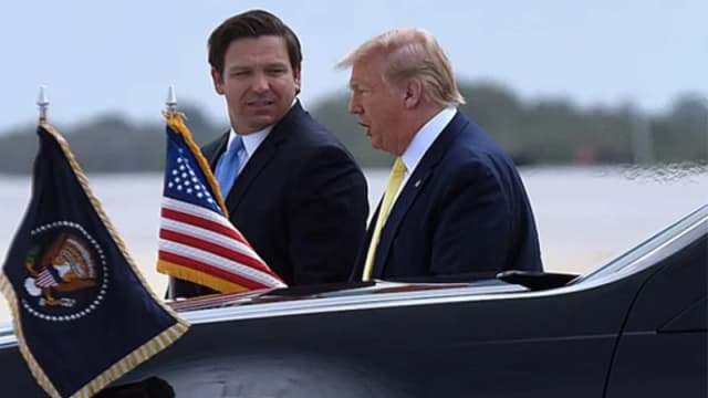 ফ্লোরিডার একটি বিমানবন্দর ট্রাম্...