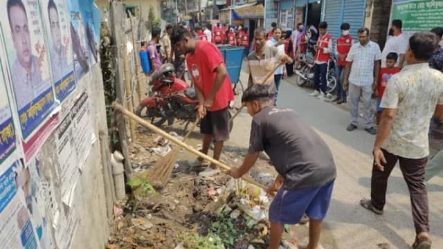 মাগুরায় পরিচ্ছন্নতা ও মশক নিধন অভিযানের উদ্বোধন