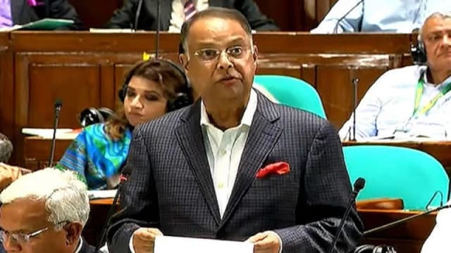 দেশে জ্বালানি তেলের পর্যাপ্ত মজুত রয়েছে