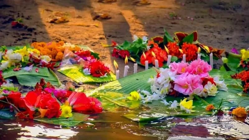 পাহাড়ে বিজু-বৈসাবির আমেজ, ফুল ভাসিয়ে উৎসবের সূচনা