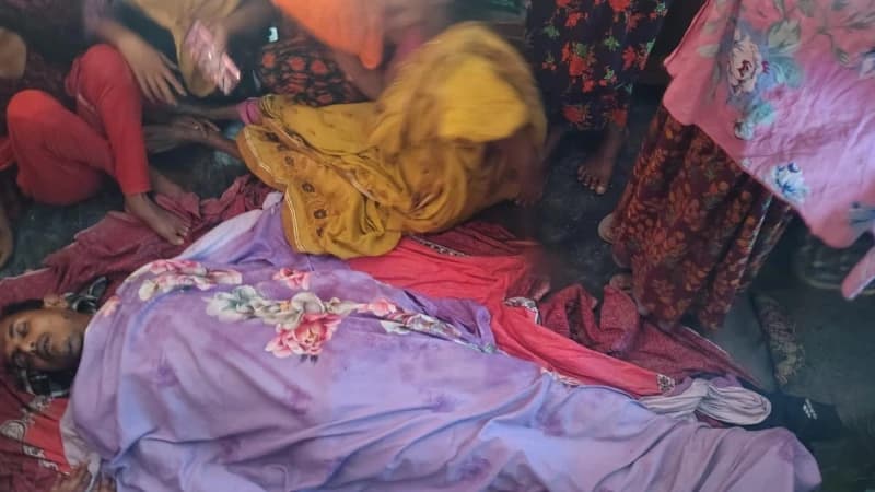 মাদারগঞ্জে সেচ দিতে গিয়ে বিদ্যুৎস্পৃষ্টে যুবকের মৃত্যু