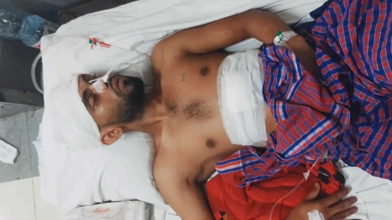 কুমিরায় পাওনা টাকা চাওয়াকে কেন্দ্র করে হামলা, একই পরিবারের ৩ জন আহত