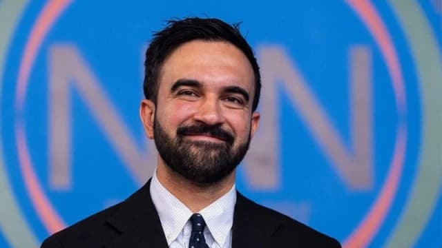 দায়িত্বের ১০০ দিনে ‘সমাজতান্ত্রি...