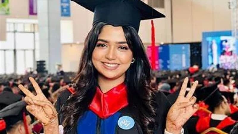 কত সিজিপিএ পেলেন অনার্সে অভিনেত্রী হিমি