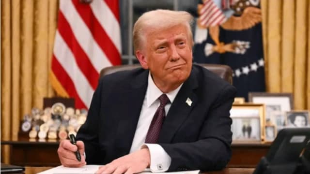 ট্রাম্পের যুদ্ধক্ষমতা কমানোর উদ্যোগ ফের আটকে গেল সিনেটে