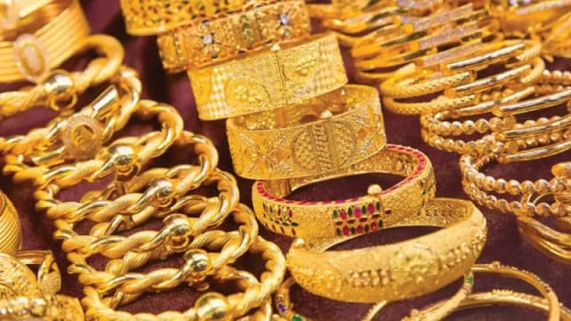 বিশ্ববাজারে স্বর্ণের দামে বড় পতন