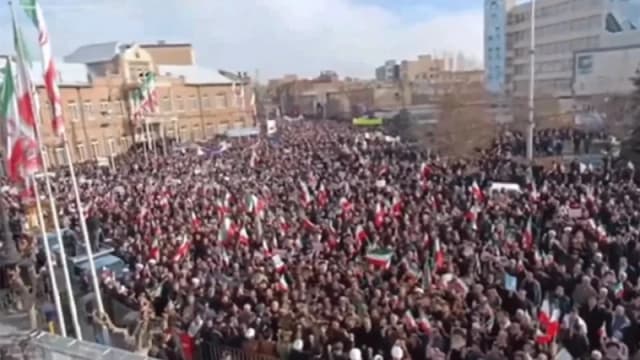 আমরা যুদ্ধকে ভয় পাই না: তেহরানে...