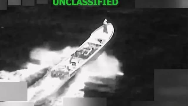 ক্যারিবীয় সাগরে মাদকবাহী নৌযানে...