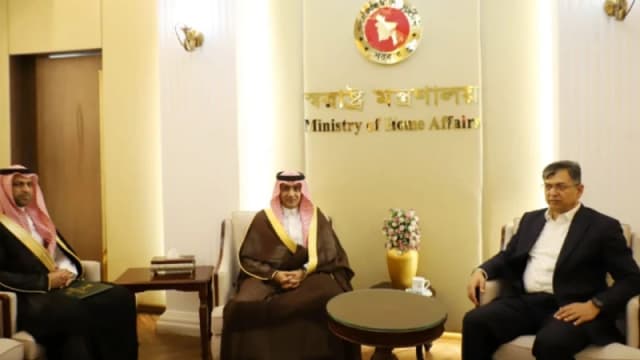 সৌদিতে ২২ হাজার রোহিঙ্গাকে বাংলাদেশি পাসপোর্ট দেওয়া হয়েছে