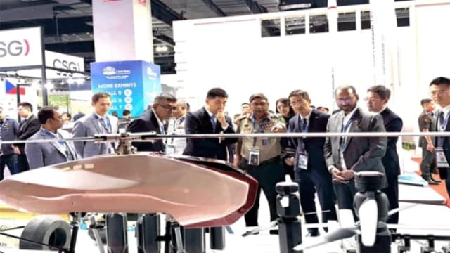 চার দিনের সফরে মালয়েশিয়ায় সেনাবাহিনী প্রধান