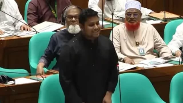 ট্যাক্স-ফ্রি নয়, সরকারি গাড়ি চাইলেন এমপি হাসনাত আব্দুল্লাহ