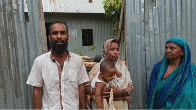 মুরাদনগরে স্বর্ণকারের বাড়িতে হামলা, লুটপাট ও শ্লীলতাহানির অভিযোগ