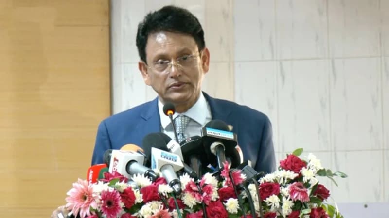 এই প্রজন্ম শিক্ষক-মন্ত্রীদের বিরুদ্ধেও অশালীন মন্তব্য করতে দ্বিধা করে না
