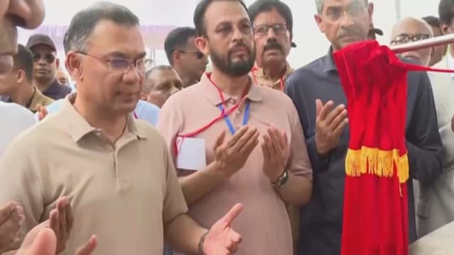 বাবার স্মৃতিবিজড়িত শার্শার উলসী খাল পুনঃখনন করলেন প্রধান...