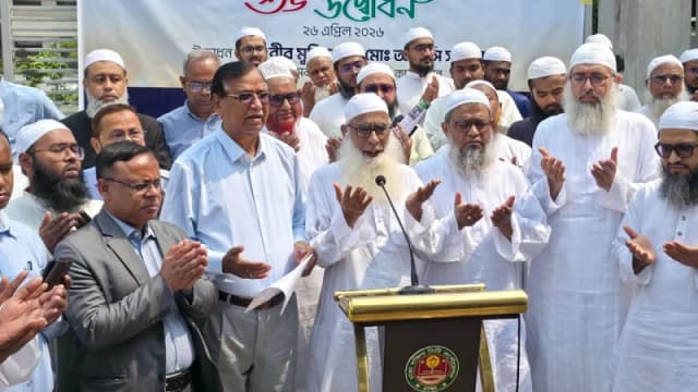 ‘মুহাম্মাদুল্লাহ হাফেজ্জী হুজুর সড়ক’-এর উদ্বোধন করলেন ডিএসসিসি প্রশাসক